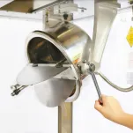 Maszyna do popcornu PHILADELPHIA - Ultra 16 oz  Popcorn Machine z szafką i pompą olejową w zestawie - 3