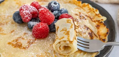 Gotowe mieszanki do naleśników a ciasto z własnego przepisu – plusy i minusy w gastronomii
